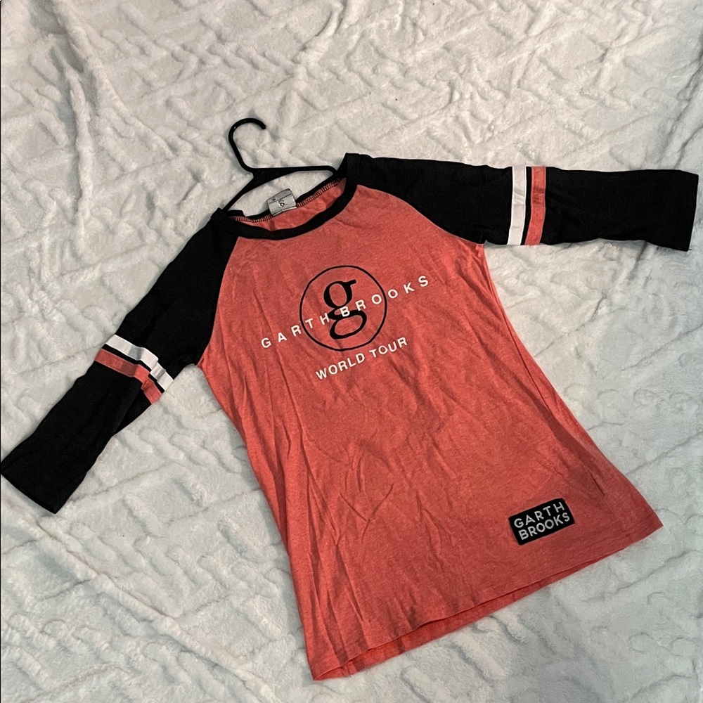 👧KIDS 🎤 GARTH BROOKS CONCERT SHIRT Red and Black World Tour